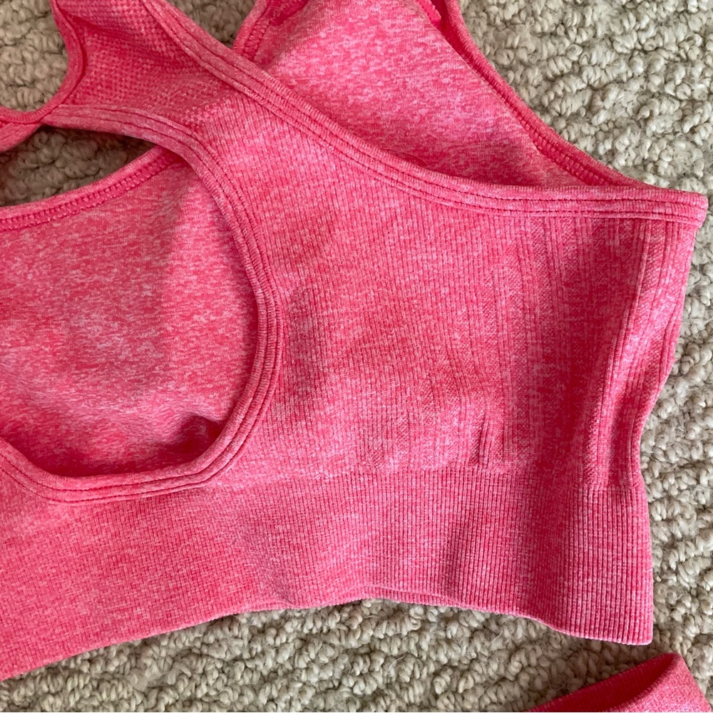 Three piece workout set - image 9